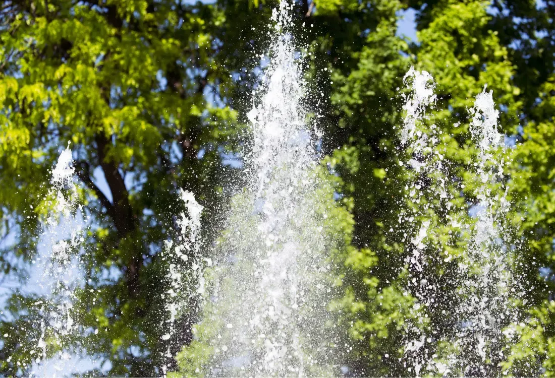 Lammen veden laatu voidaan parantaa ilmastinratkaisulla, joka hapettaa ja sekoittaa vettä tehokkaasti koko vesimassassa. Sitten on helppo nauttia lammesta ja sitä ympäröivästä alueesta.